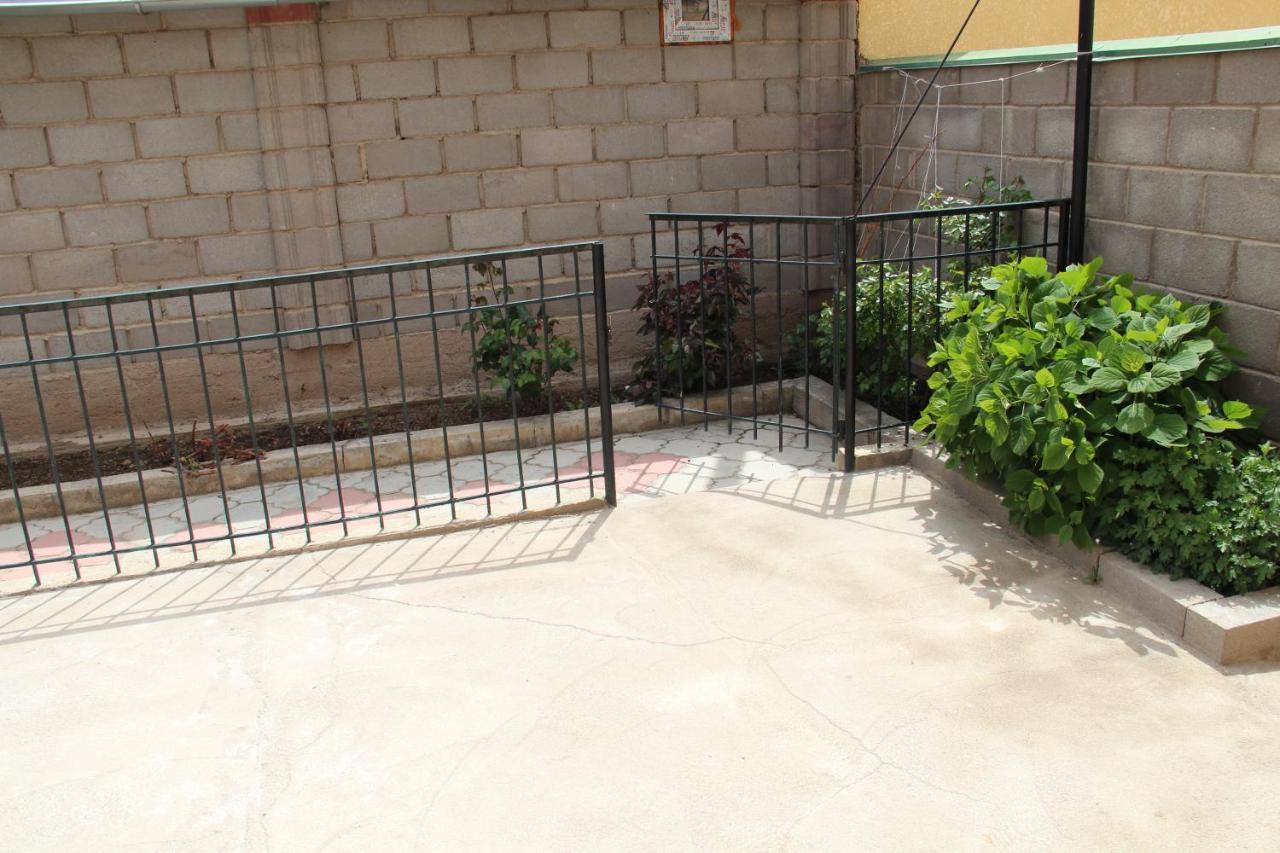 Guest House Semetei Bokonbayevo Ngoại thất bức ảnh