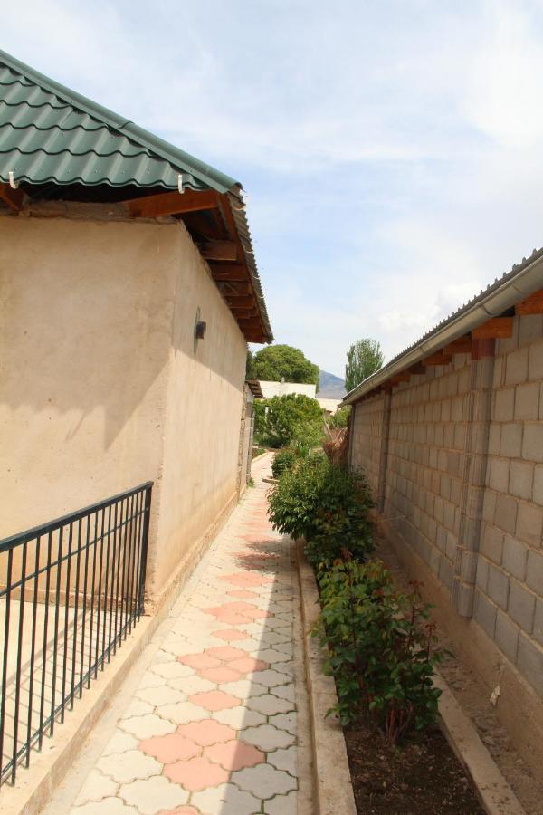 Guest House Semetei Bokonbayevo Ngoại thất bức ảnh